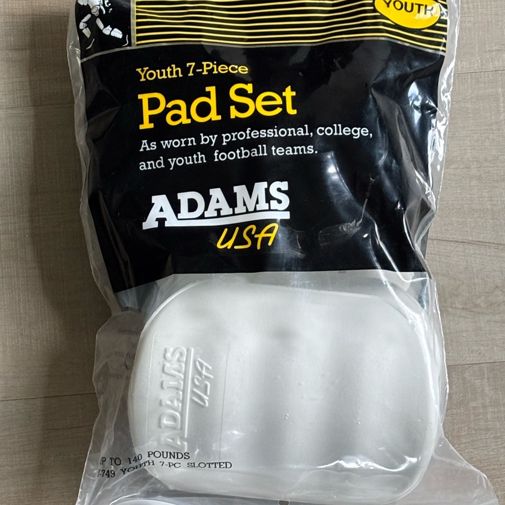 New Adams USA Youth 7-Piece Pad Set